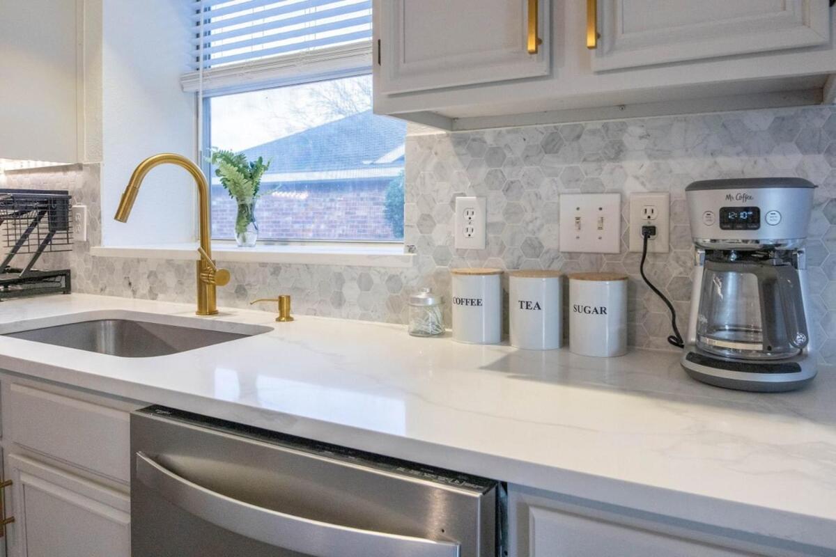 6Br 3,5Ba Home Pool, Hot Tub, Game Room -16 Guests Sachse Extérieur photo